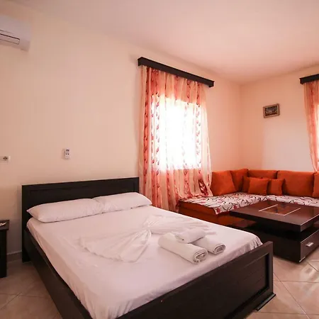 Apartment Fataj *